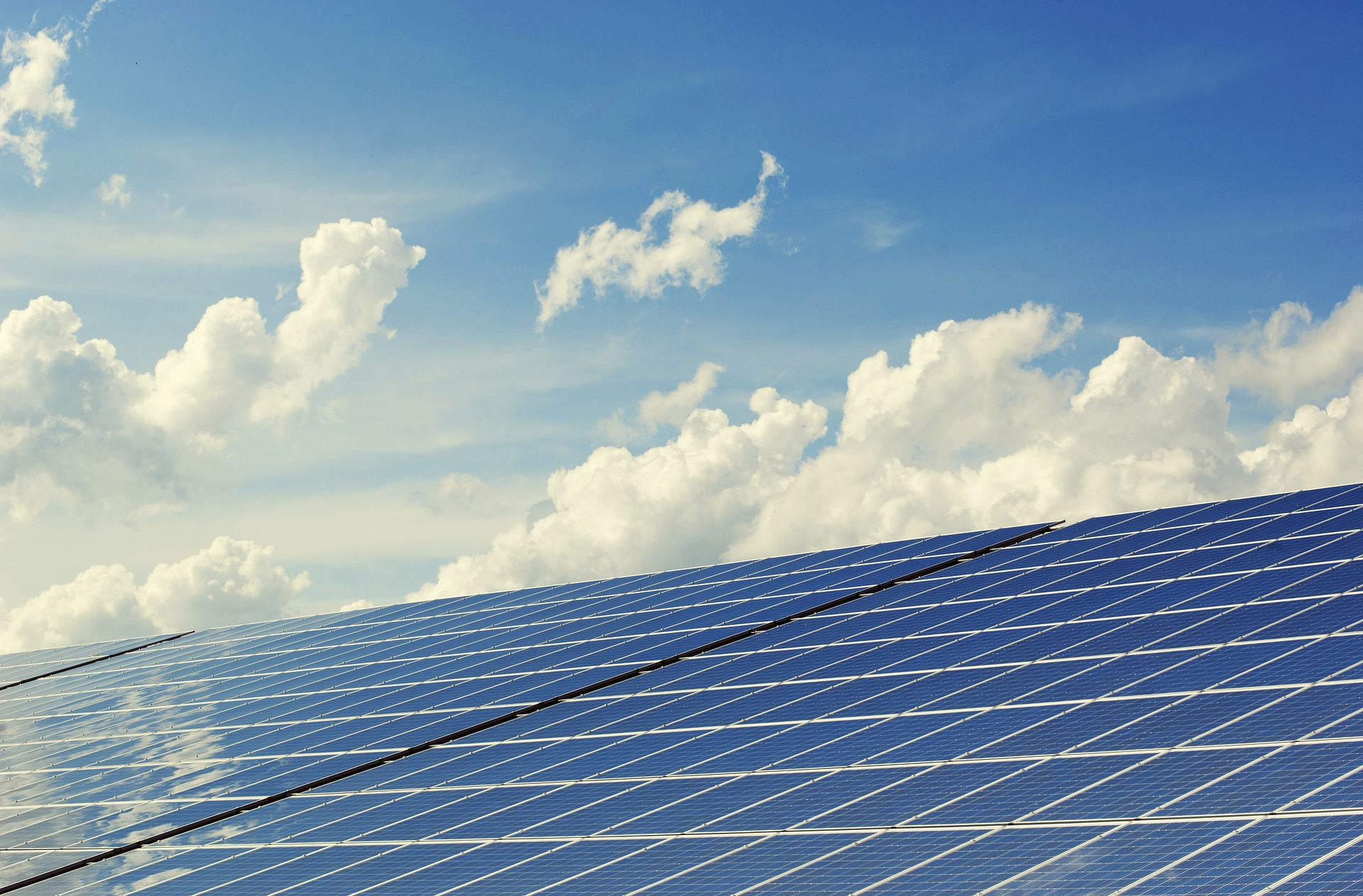 Solargeneratoren und Powerstationen